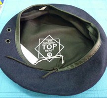 beret-birugelap